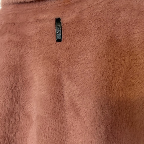 DKNY Women's Teddy Coat - Picture 7 of 7